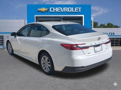 Ice 2025 Toyota Camry LE