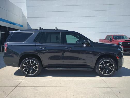 Dark Ash Metallic 2023 Chevrolet Tahoe RST