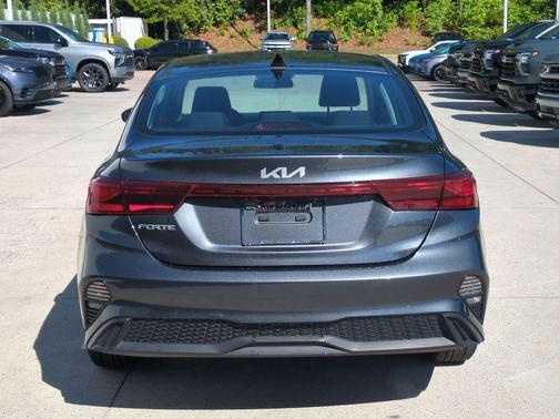 Gravity Gray 2024 Kia Forte LXS