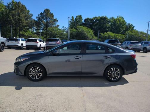 Gravity Gray 2024 Kia Forte LXS