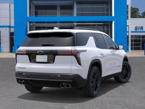 Summit White 2026 Chevrolet Traverse LT