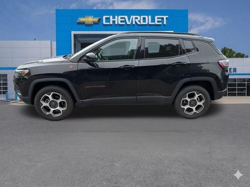 Diamond Black 2022 Jeep Compass Trailhawk