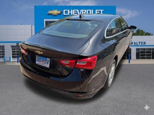 Mosaic Black Metallic 2023 Chevrolet Malibu 1LS