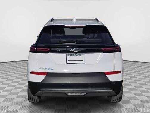 2022 Chevrolet Bolt EUV LT