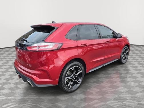 2021 Ford Edge ST