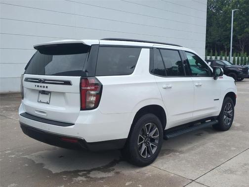 Summit White 2022 Chevrolet Tahoe Z71