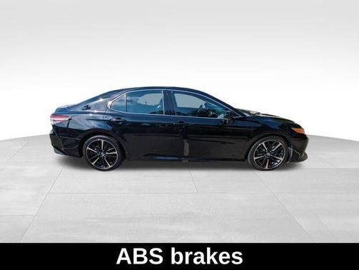 2018 Toyota Camry XLE