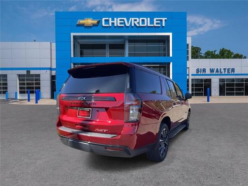 2024 Chevrolet Suburban RST