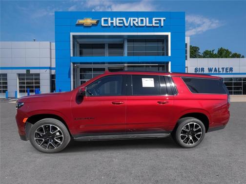 2024 Chevrolet Suburban RST