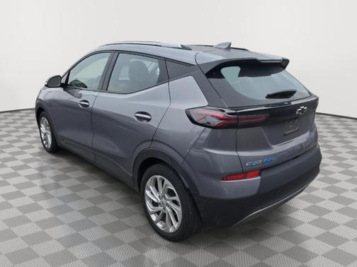 2022 Chevrolet Bolt EUV LT