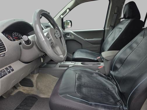 2017 Nissan Frontier SL