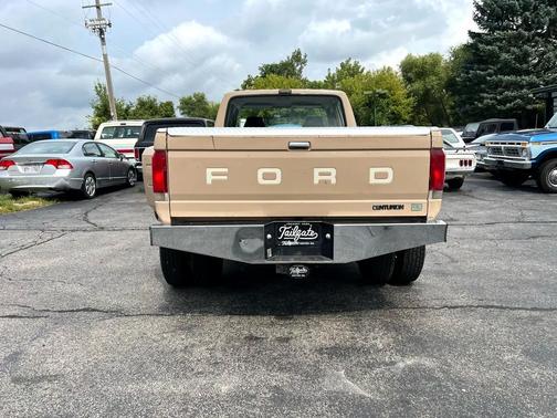 1987 Ford F-350 DRW