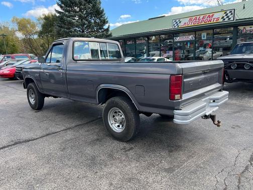 1985 Ford Pickup Truck Base