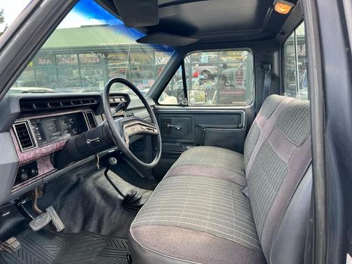 1985 Ford Pickup Truck Base