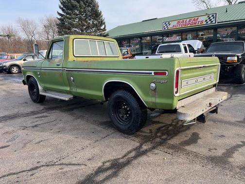 1975 Ford F-350 Regular Cab 2WD