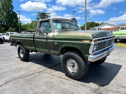 1975 Ford F-250 Highboy 4WD