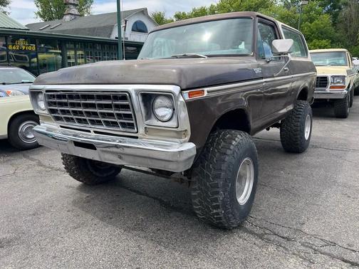 Brown 1978 Ford Bronco Custom 4WD