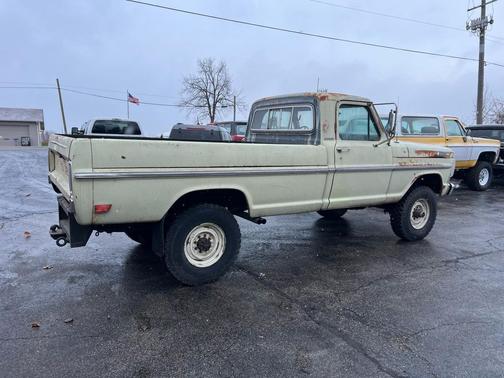 1969 Ford F-250 Highboy 4WD