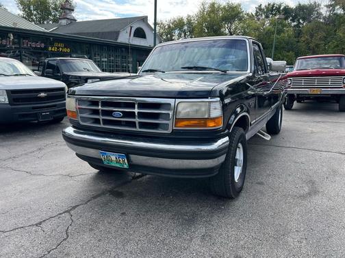 1994 Ford F-150 117'' WB 4WD