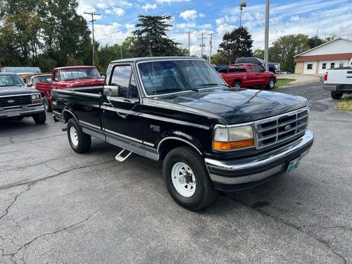 1994 Ford F-150 117'' WB 4WD