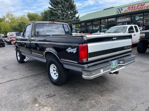 1994 Ford F-150 117'' WB 4WD