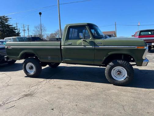 Green 1977 Ford F-250 Highboy 4WD