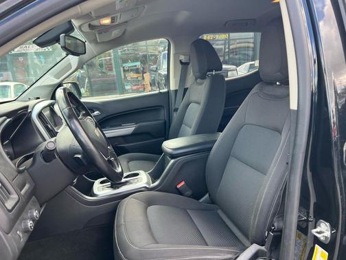 2017 Chevrolet Colorado LT