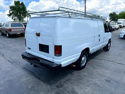 2002 Ford E350 Super Duty Base