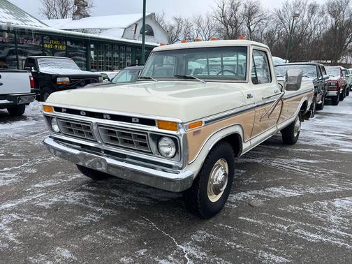 1977 Ford F-350 Ranger Camper Special Regular Cab