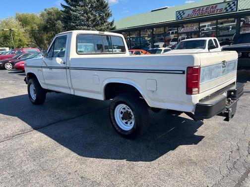 1985 Ford Pickup Truck Base