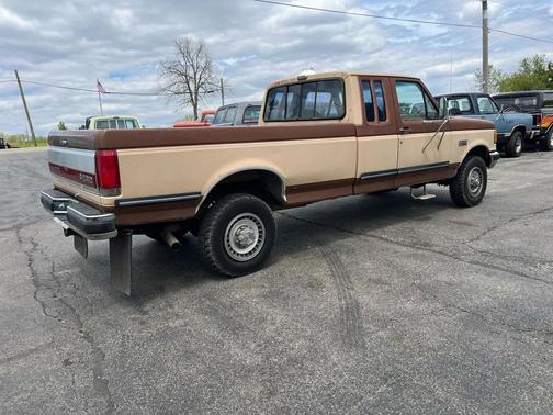 Brown 1990 Ford F-250 SuperCab H/D