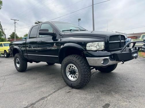 Black 2003 Dodge Ram 2500 SLT Quad Cab