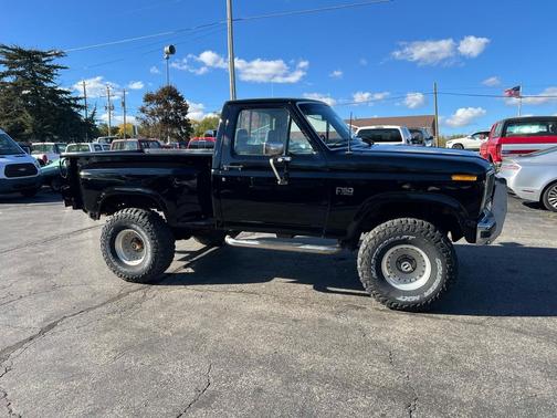 1986 Ford Pickup Truck Base