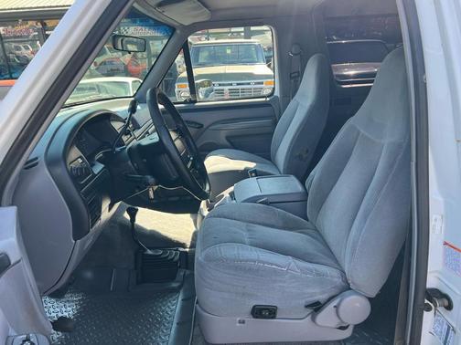 1996 Ford Bronco XL