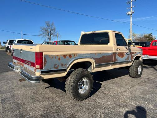 1986 Ford Pickup Truck Base