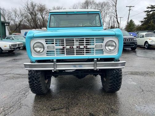 Light Blue 1971 Ford Bronco 4WD