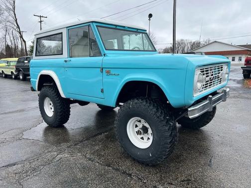 Light Blue 1971 Ford Bronco 4WD