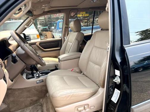 2001 Toyota Land Cruiser Base