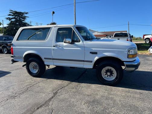 1992 Ford Bronco 2dr Wagon XLT