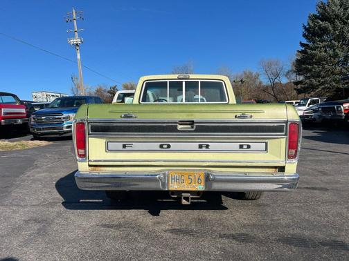 1974 Ford F100 Base