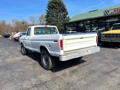 1977 Ford F-250 Regular Cab 4WD