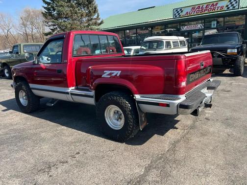 Red 1992 Chevrolet 1500 Sportside