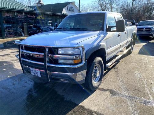 2002 Chevrolet Silverado 2500 LS H/D Crew Cab