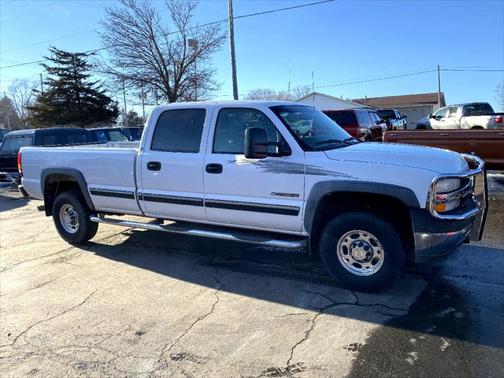2002 Chevrolet Silverado 2500 LS H/D Crew Cab