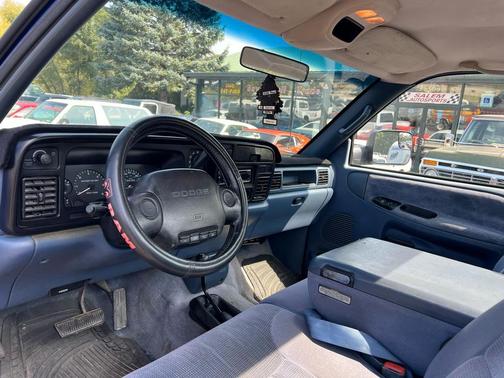 1994 Dodge Ram 1500 Reg Cab 119'' WB 4WD