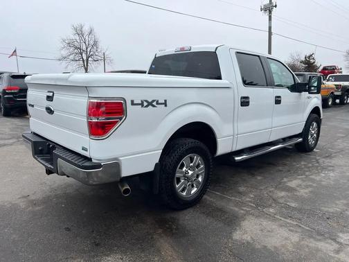 White 2010 Ford F-150 XLT SuperCrew
