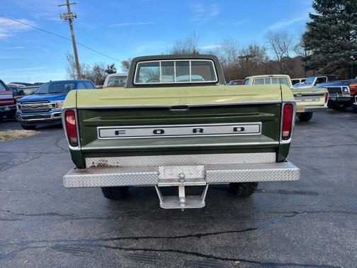 1975 Ford F-250 Highboy Regular Cab Ranger 4WD