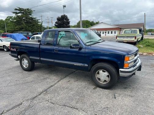 Blue 1996 Chevrolet 1500 Fleetside