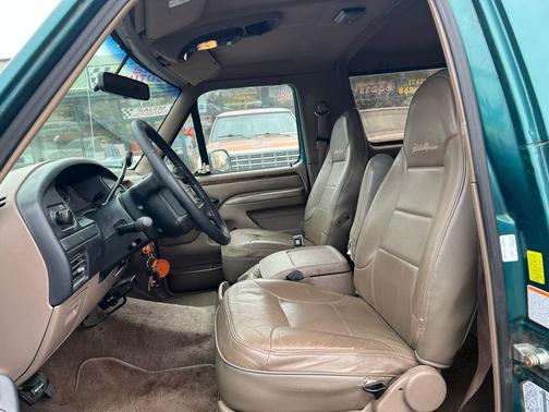 1996 Ford Bronco XLT
