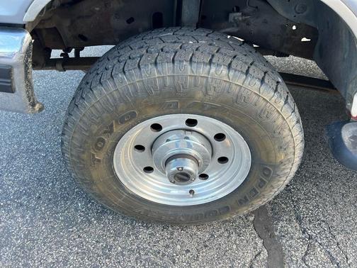 1996 Ford F-250 XL SuperCab H/D